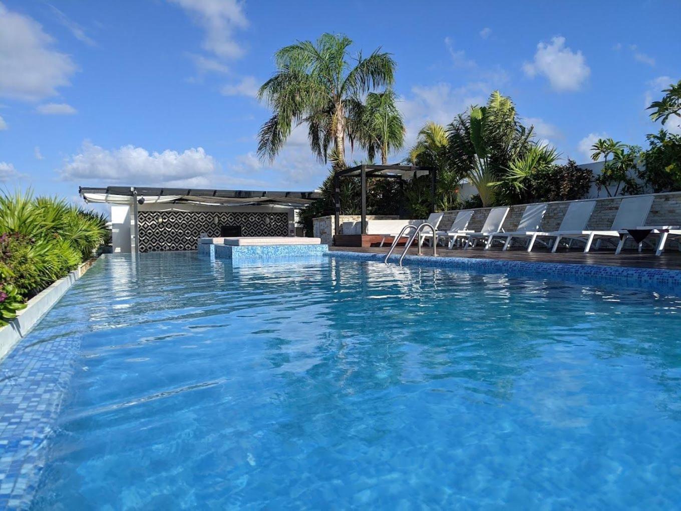 Apartahotel Aura With Balcony, Pool, Gym & Sauna *